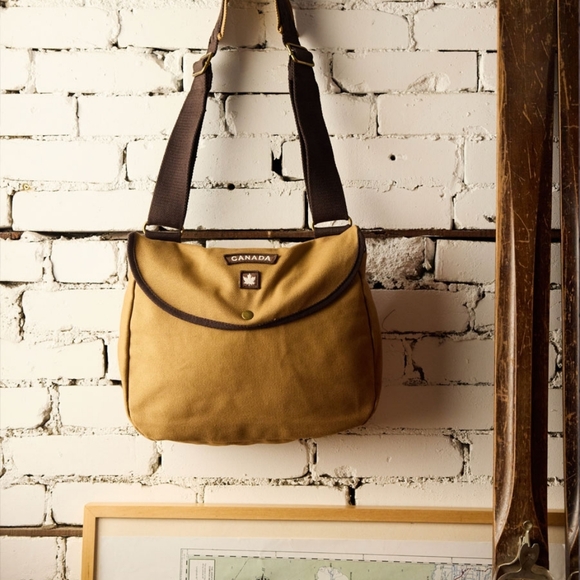 CANADA FIELD PATCH BAG - Picture 2 of 8